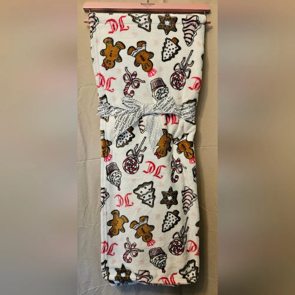 Juicy Couture Christmas Sweets Oversized Plush Throw Blanket NWT